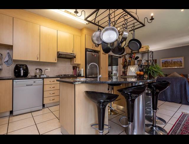 3 BEDROOM TOWNHOUSE SOLD IN MEYERSDAL
